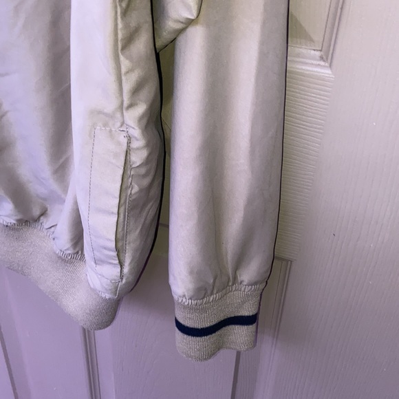 Large PGA Golf Crew Neck with pockets - Picture 3 of 3